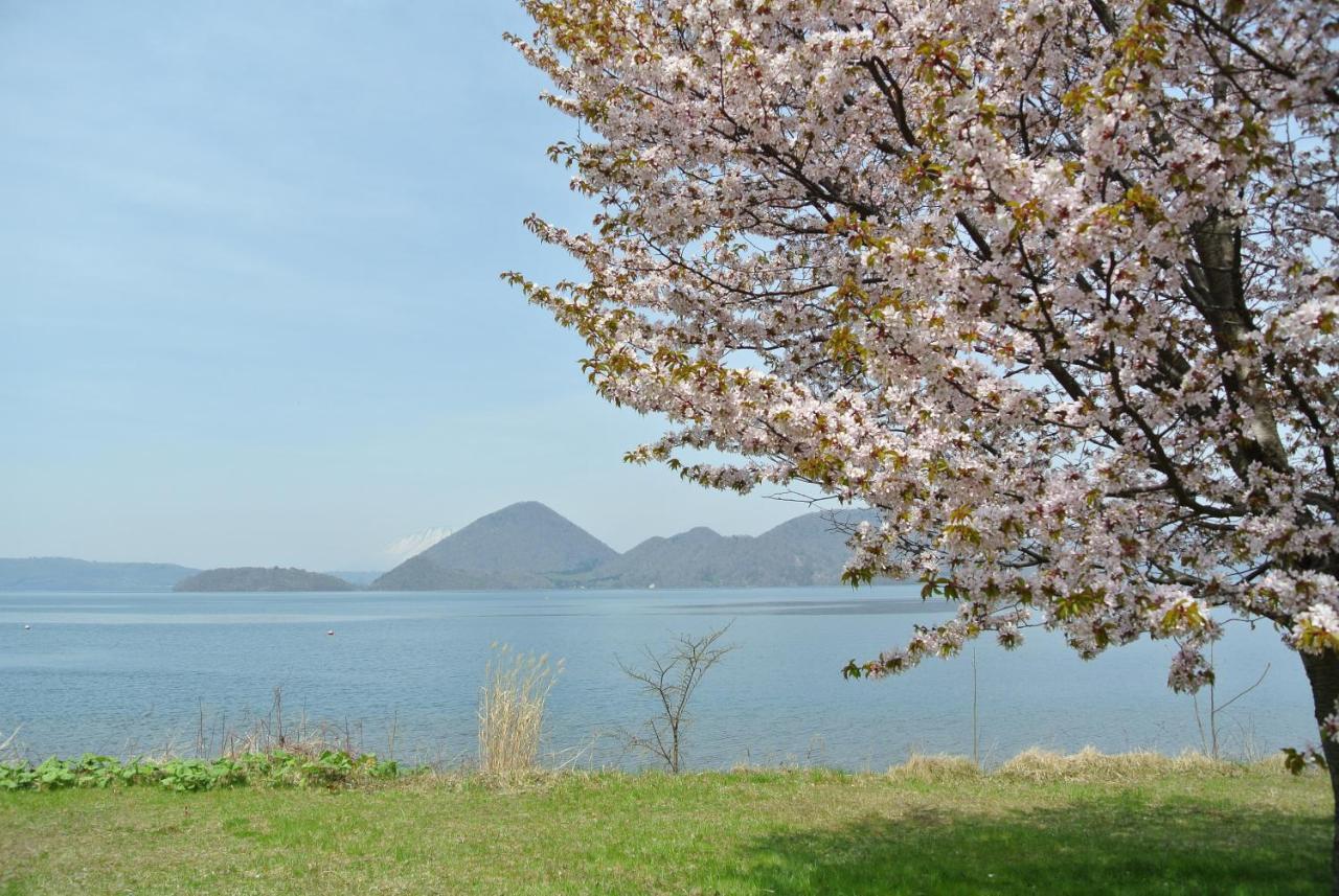 Toyako Manseikaku Hotel Lakeside Terrace Exterior photo